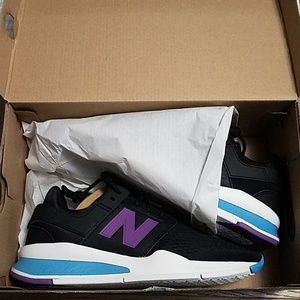 New Balance 247 Tritium